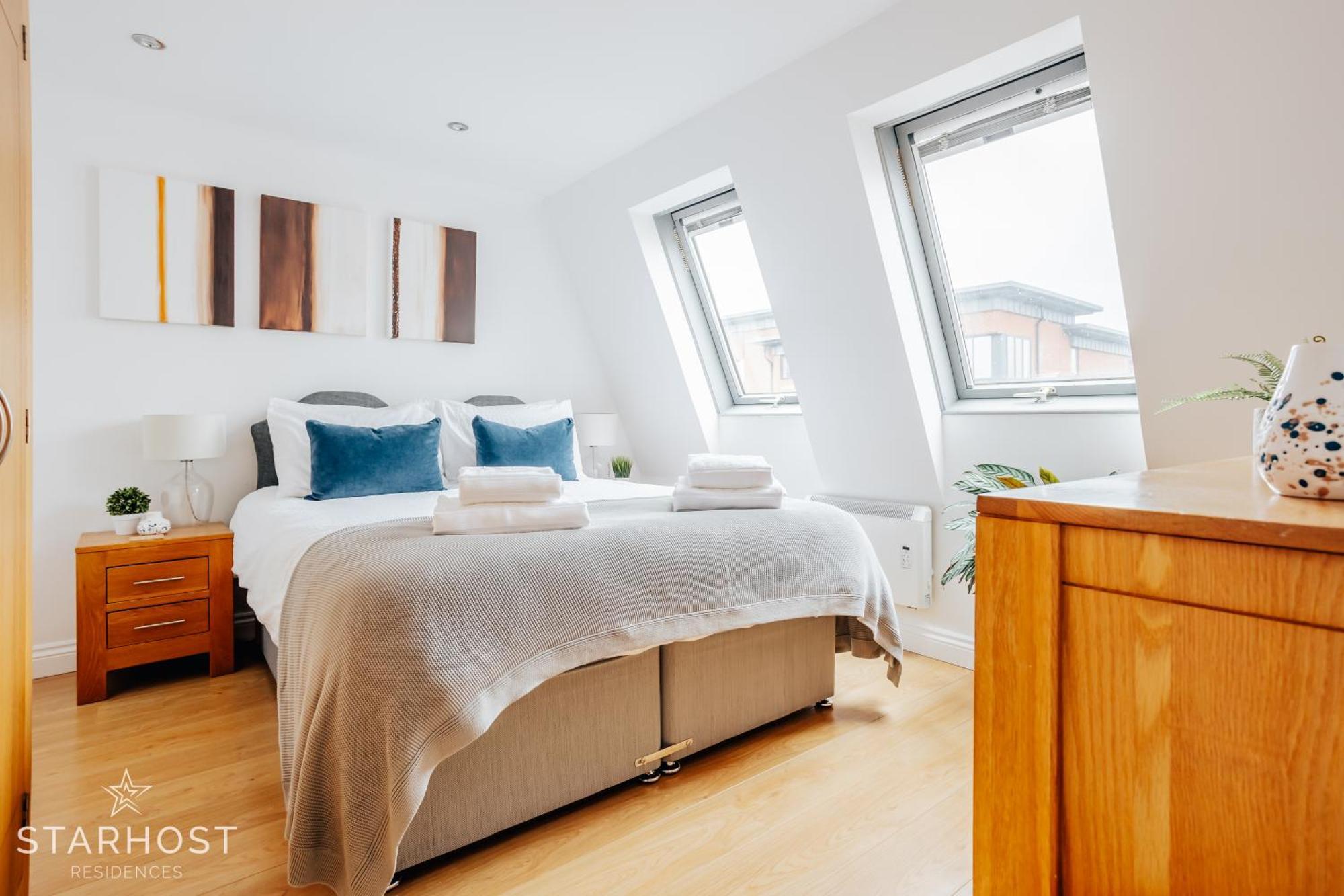 Central 3 Bed Apartment At Regents Court, Newbury Newbury  Exterior foto