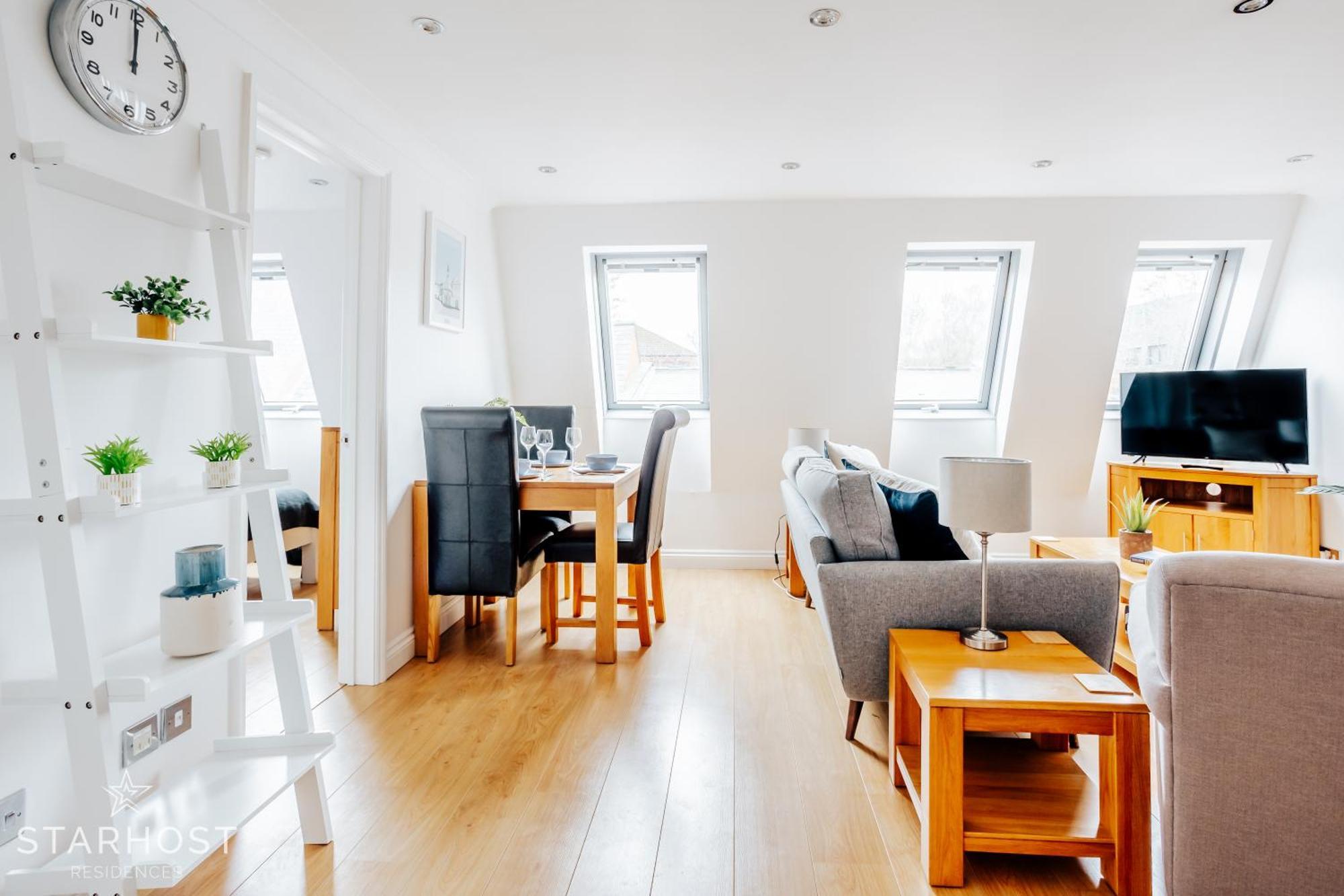 Central 3 Bed Apartment At Regents Court, Newbury Newbury  Exterior foto